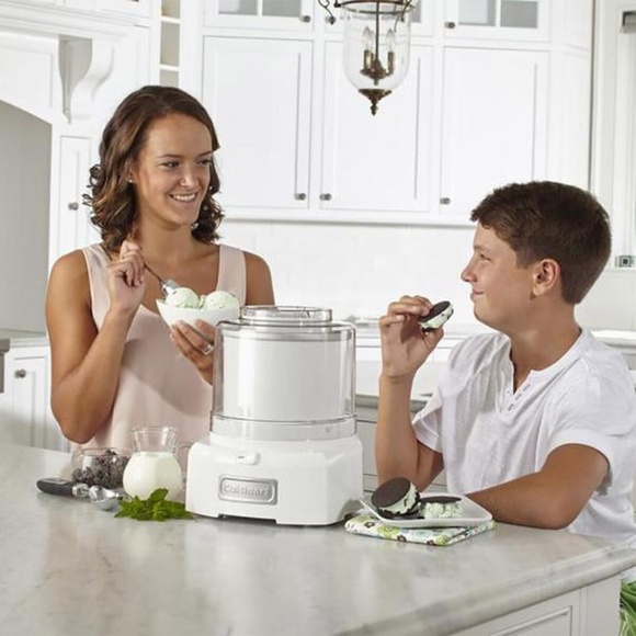 Cuisinart 1.5-Quart Ice Cream and Sorbet MakerIWhite I ICE-21P1